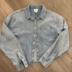 NWT light wash Denim Jacket cropped oversized